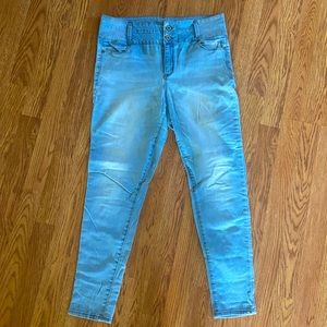 Tinseltown Skinny Jeans